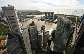 How Global Economic Trends Affect Singapore’s Luxury Housing
